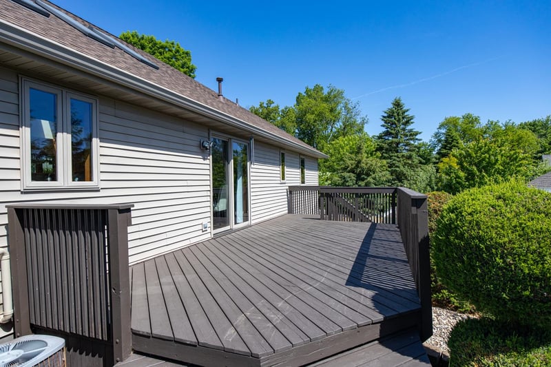 N1434 Highgreen Ct, Greenville, WI 54942