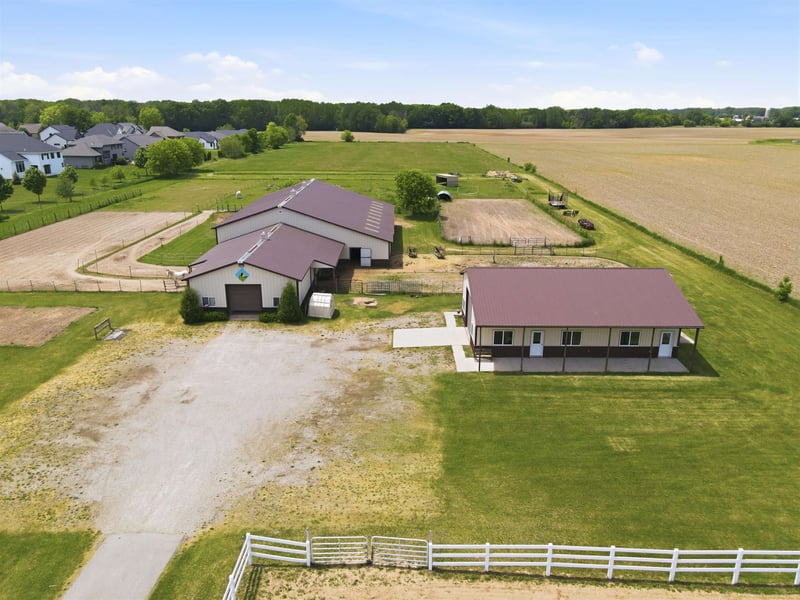 4941 Overland Rd, Oneida, WI 54155