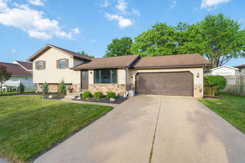 2908 Main Ave, Kaukauna, WI 54130