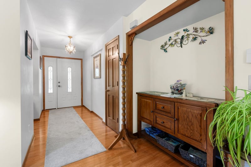 250 Traders Point, Green Bay, WI 54302-5235