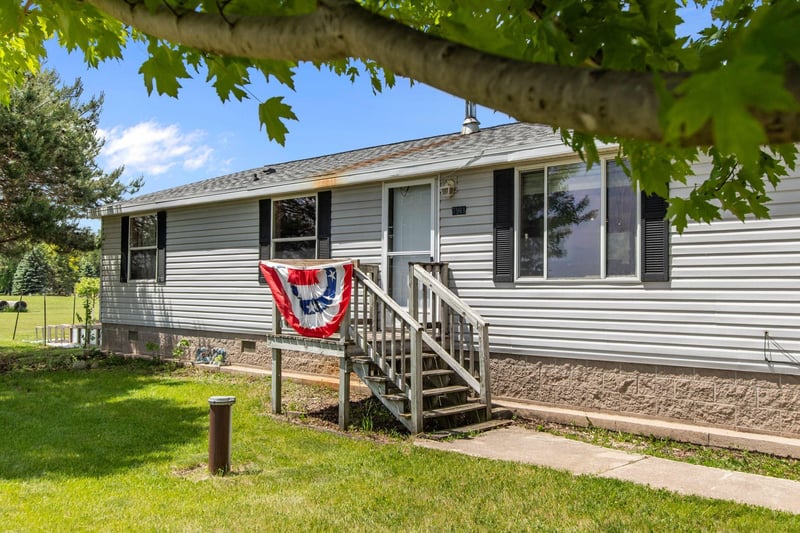 7961 Easy St, Fremont, WI 54940