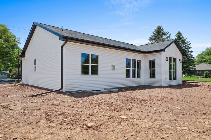5728 Spencer St, Appleton, WI 54914