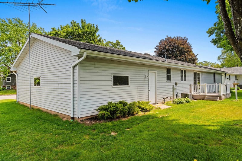 537 Pleasant Way, Seymour, WI 54165-1548