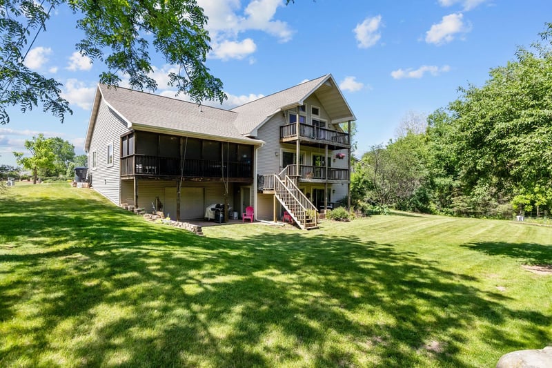 218 Emily Way, Hortonville, WI 54944