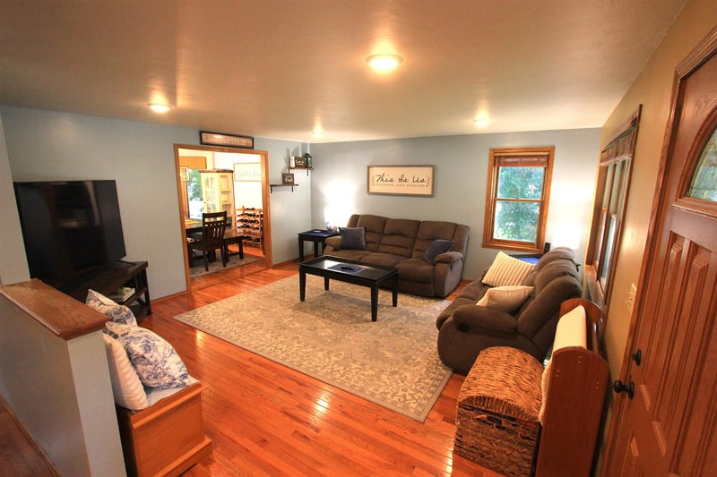 2933 Sunray Ln, Green Bay, WI 54313-7171