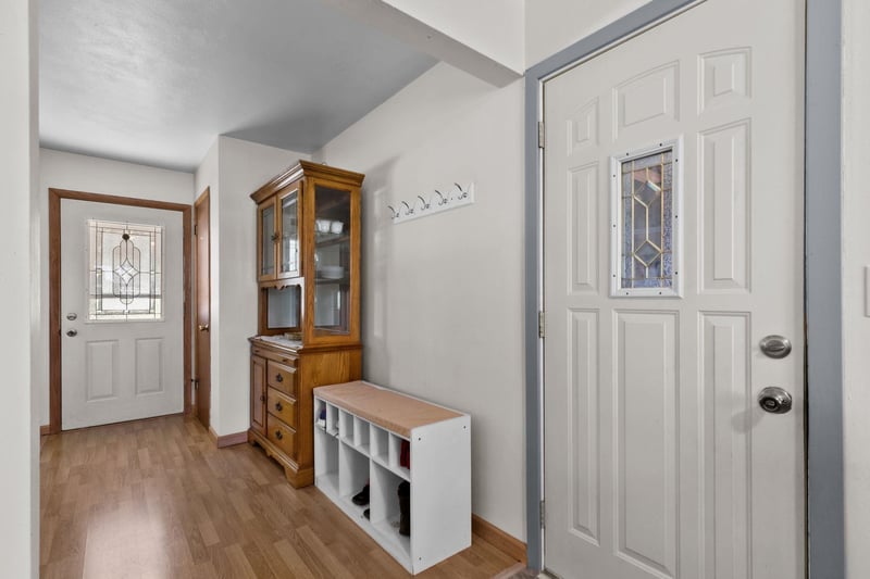 409 Mary St, Black Creek, WI 54106-9794