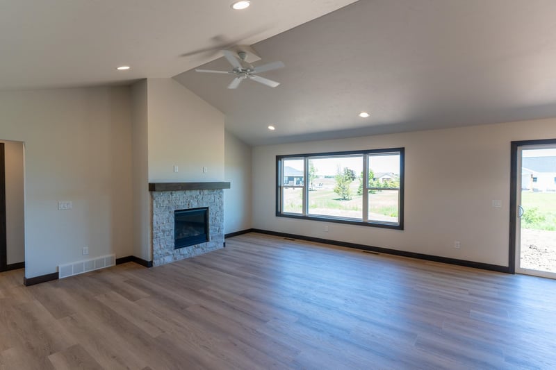 W5896 Edgewood Dr, Menasha, WI 54952
