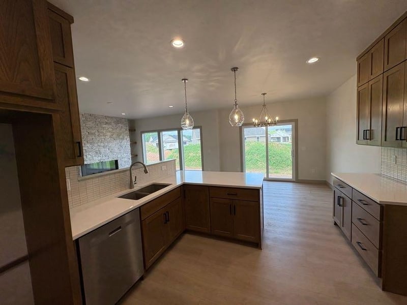 1399 Crossroads Dr, De Pere, WI 54115