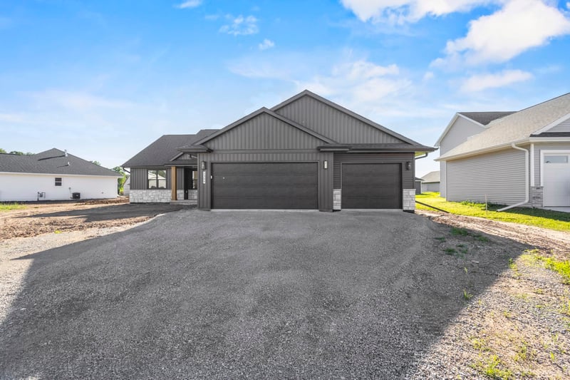 1399 Crossroads Dr, De Pere, WI 54115