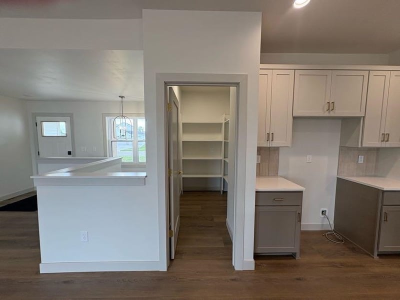 1387 Crossroads Dr, Hobart, WI 54114