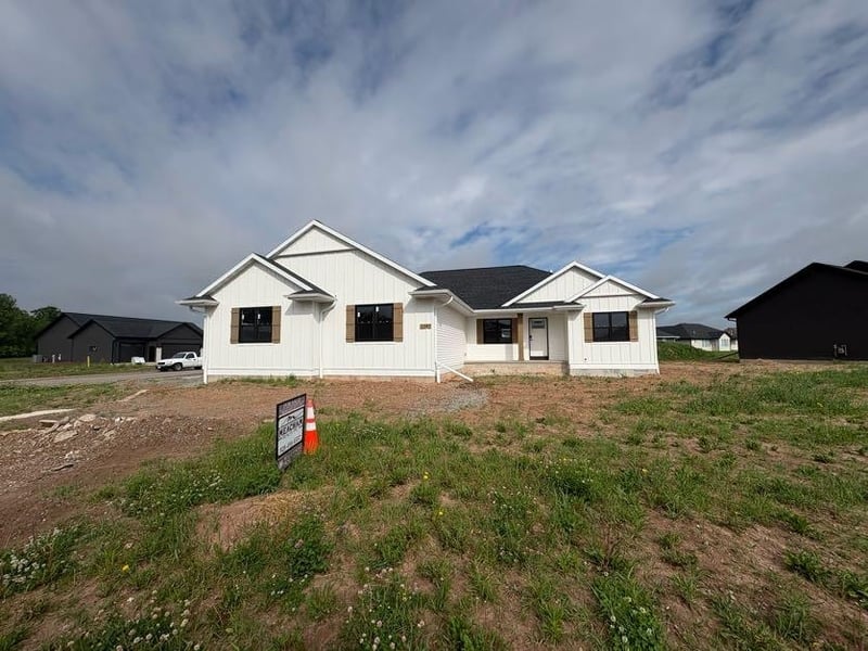 1387 Crossroads Dr, Hobart, WI 54114