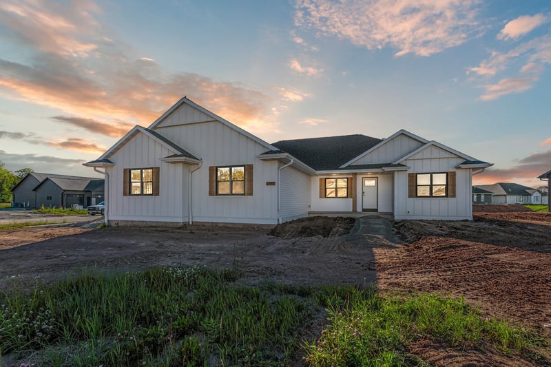 1387 Crossroads Dr, Hobart, WI 54114