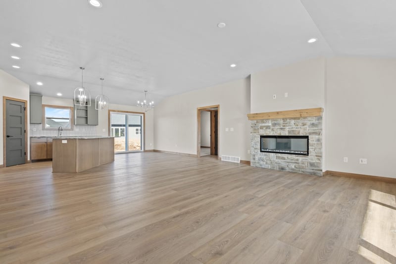 1400 Divinity Dr, De Pere, WI 54115