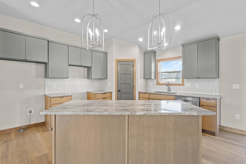 1400 Divinity Dr, De Pere, WI 54115