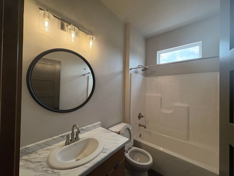 1400 Divinity Dr, De Pere, WI 54115