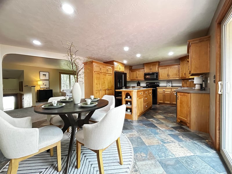 2762 Klee St, Green Bay, WI 54313