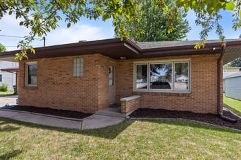 1125 Coolidge Ave, Oshkosh, WI 54902-3435