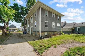 513 Ceape Ave, Oshkosh, WI 54901