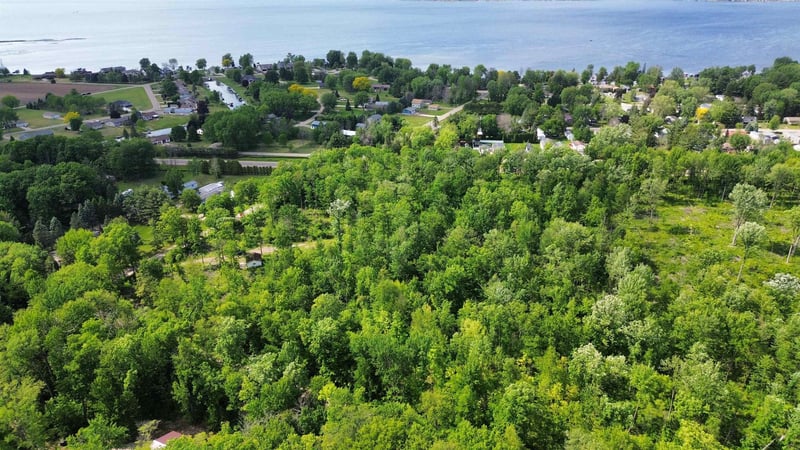 N5610 Resort Rd, Bonduel, WI 54107-0000