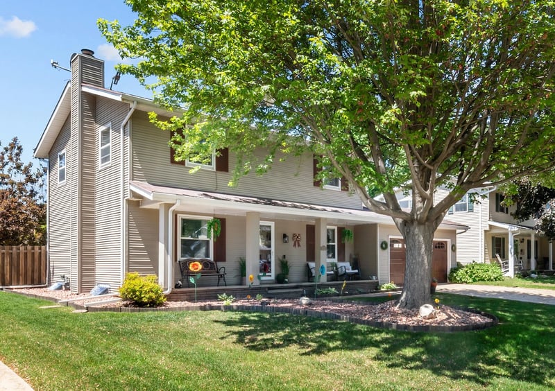 1147 Green Acres Ln, Neenah, WI 54956