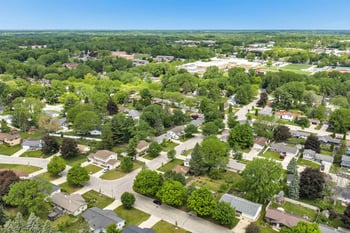 1715 Edgehill Dr, Green Bay, WI 54304