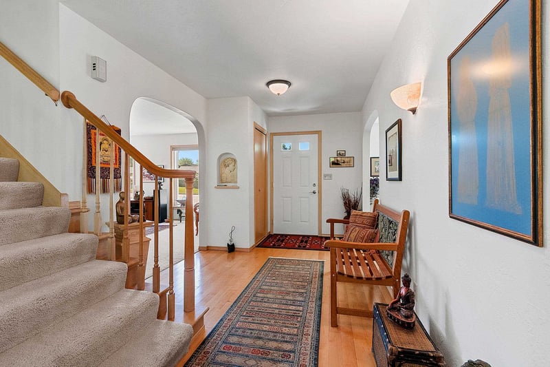 2595 Edgewood Ln, Green Bay, WI 54302-4881