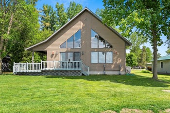 N6298 Cattau Beach Dr, Shawano, WI 54166