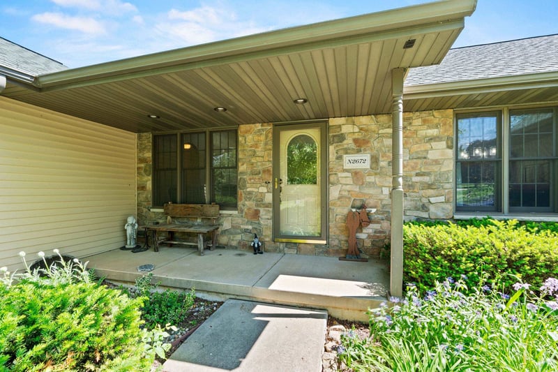 N2672 Butternut Rd, Hortonville, WI 54944