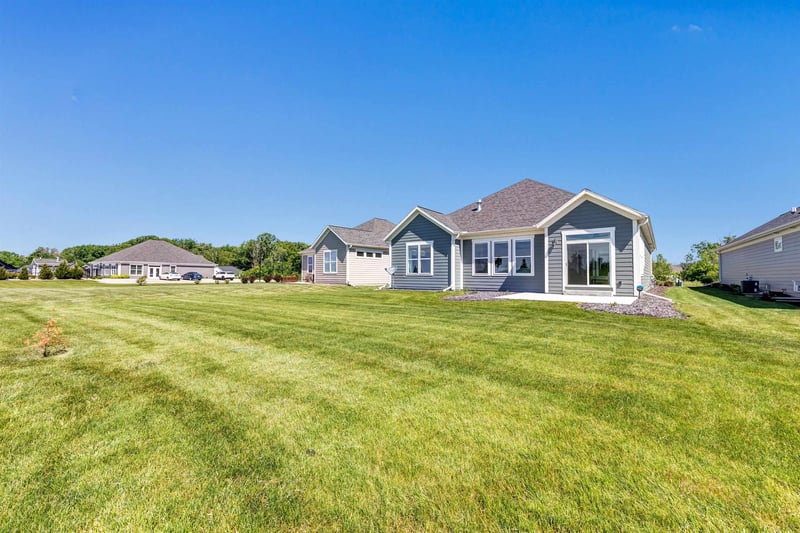 3324 Evening Star Dr, Green Bay, WI 54311