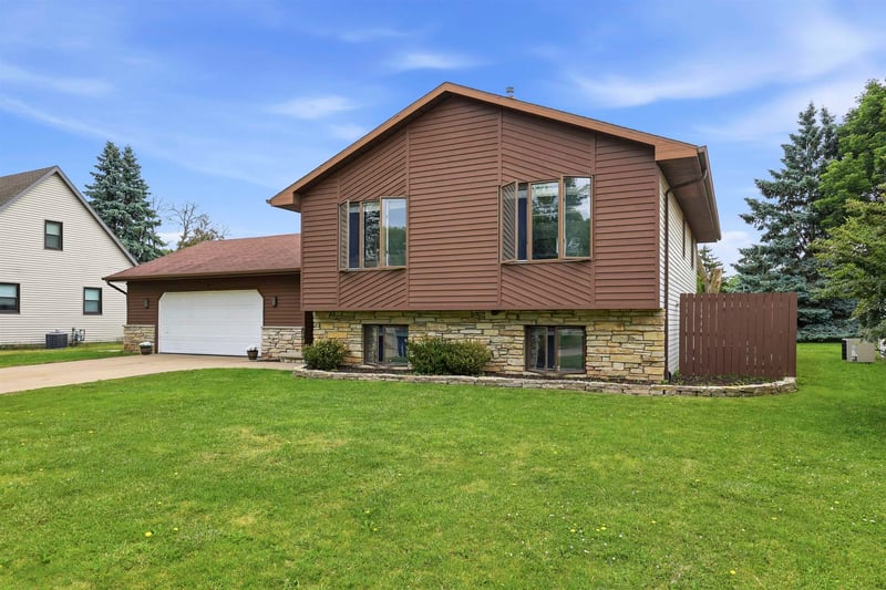 3236 Whip Poor Will Ln, Appleton, WI 54915-4524