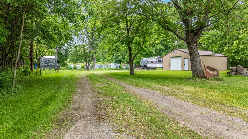 825 Welcome Rd, Menasha, WI 54952