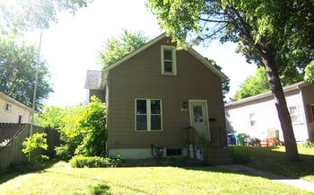1214 Greenwood Ave, Green Bay, WI 54304-2653