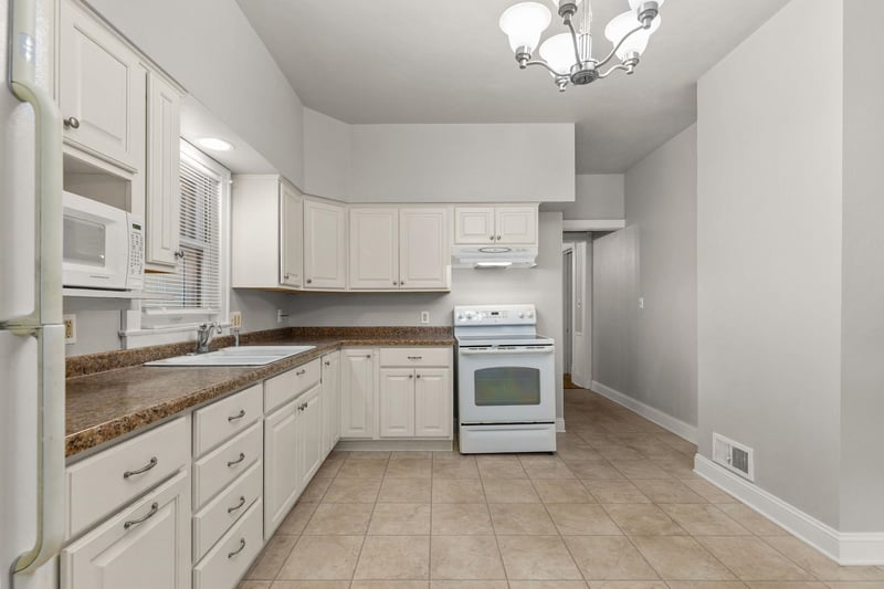 719 State St, Appleton, WI 54911