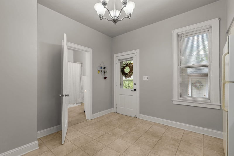 719 State St, Appleton, WI 54911