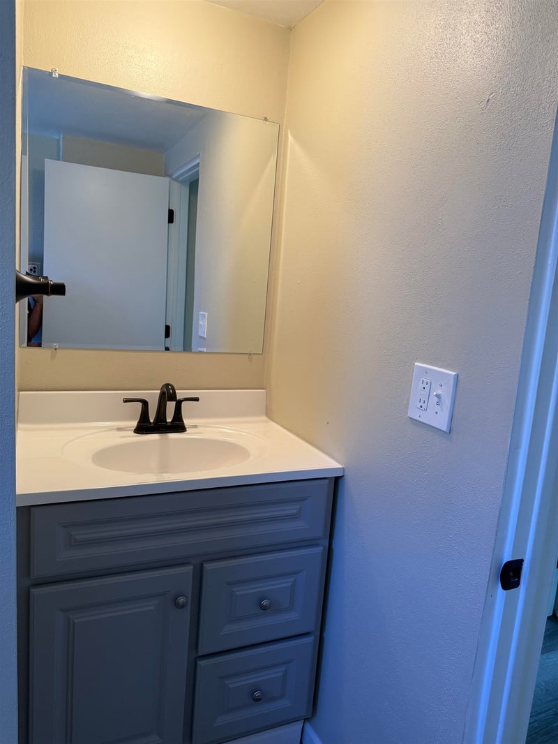 816 Roosevelt St, Menasha, WI 54952