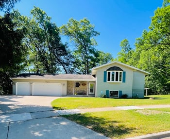 2769 Chief Hill Dr, Green Bay, WI 54313