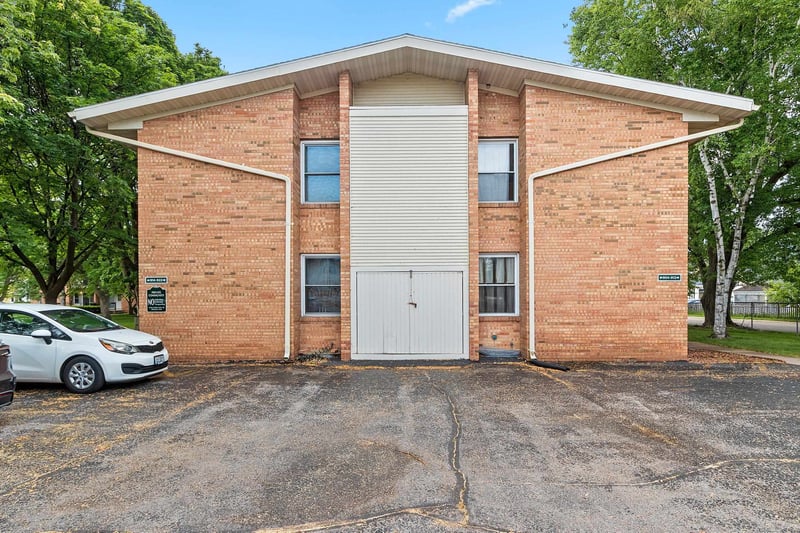 908 Georgia St, Oshkosh, WI 54902