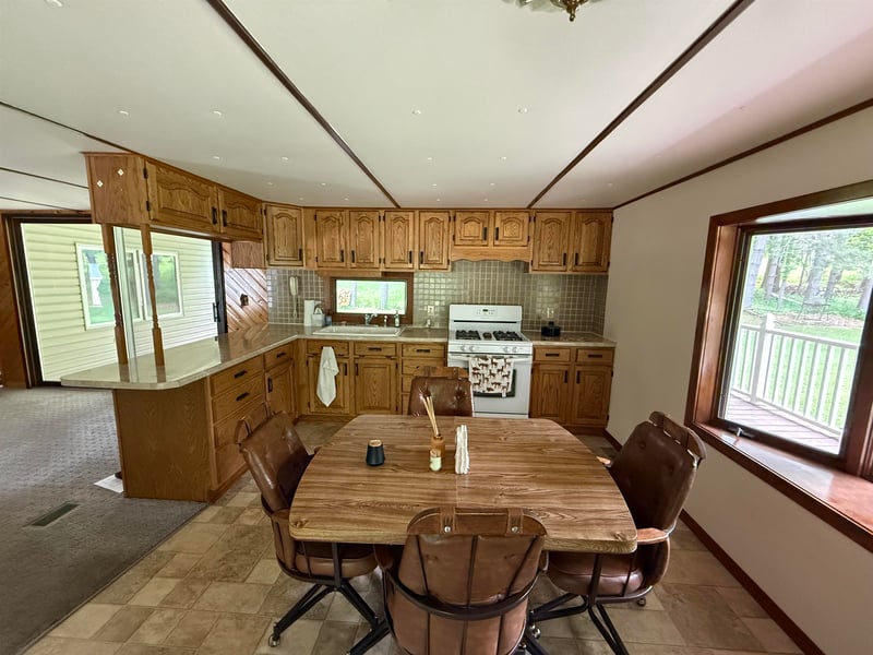 N7794 Kolpack Ln, Bowler, WI 54416