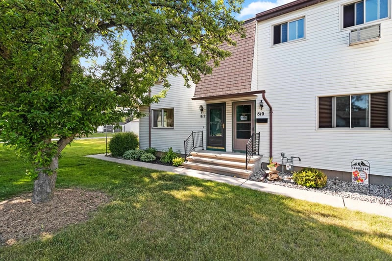 812 Kay Kourt, Neenah, WI 54952