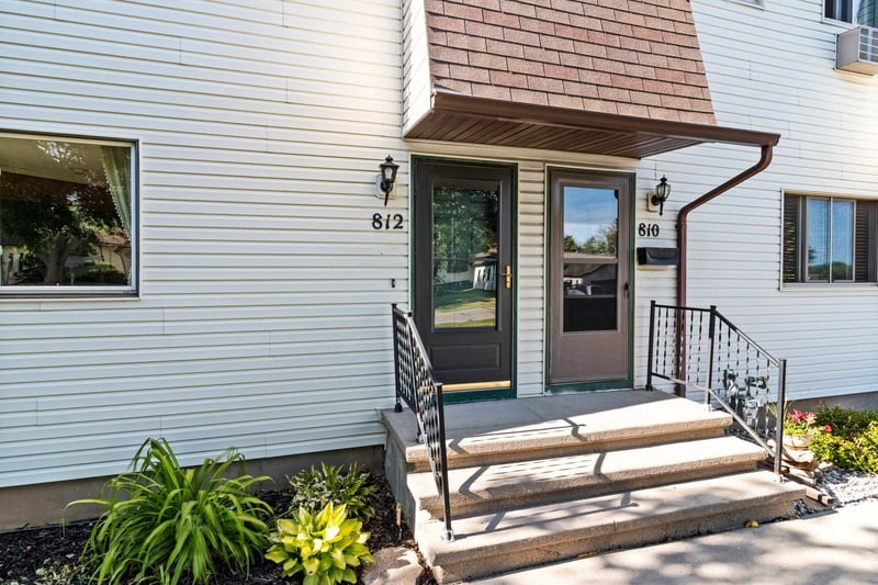 812 Kay Kourt, Neenah, WI 54952