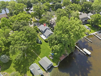 2146 Point Comfort Rd, Oshkosh, WI 54902