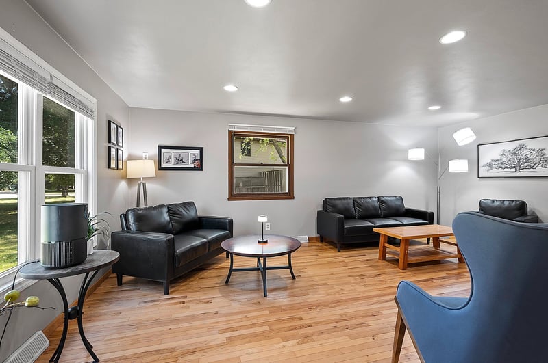 1545 Blossom Dr, Appleton, WI 54914