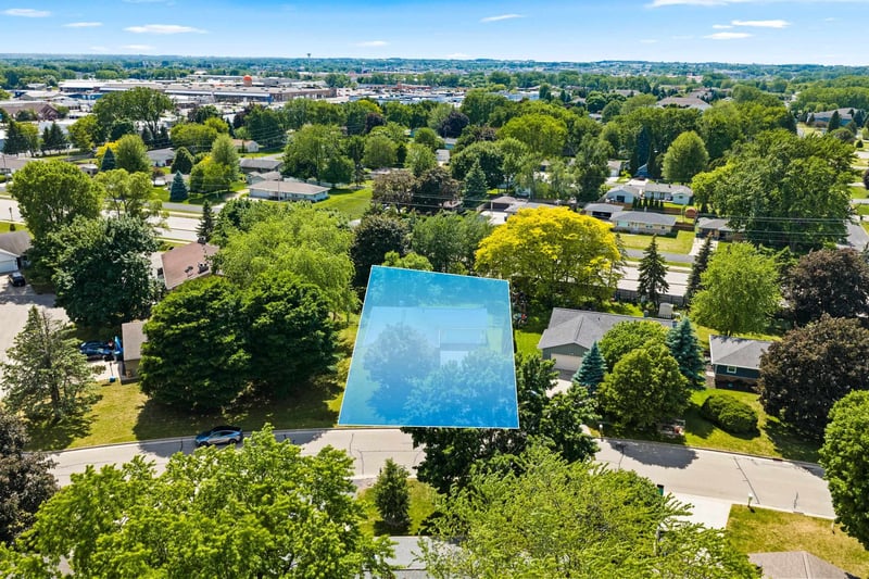 1545 Blossom Dr, Appleton, WI 54914