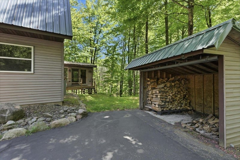 14754 Mccomb Lake Ln, Mountain, WI 54149