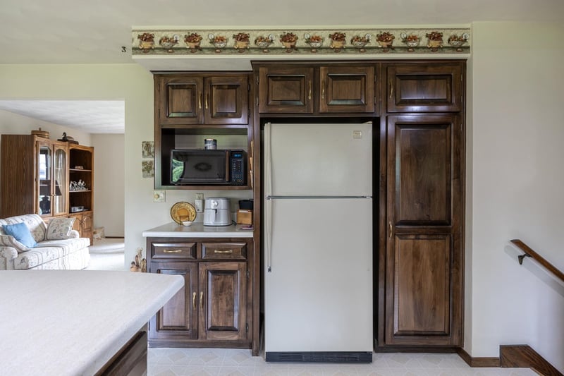 1017 Capitol Dr, Appleton, WI 54911