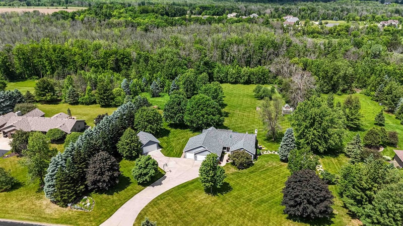 W9010 School Rd, Dale, WI 54944