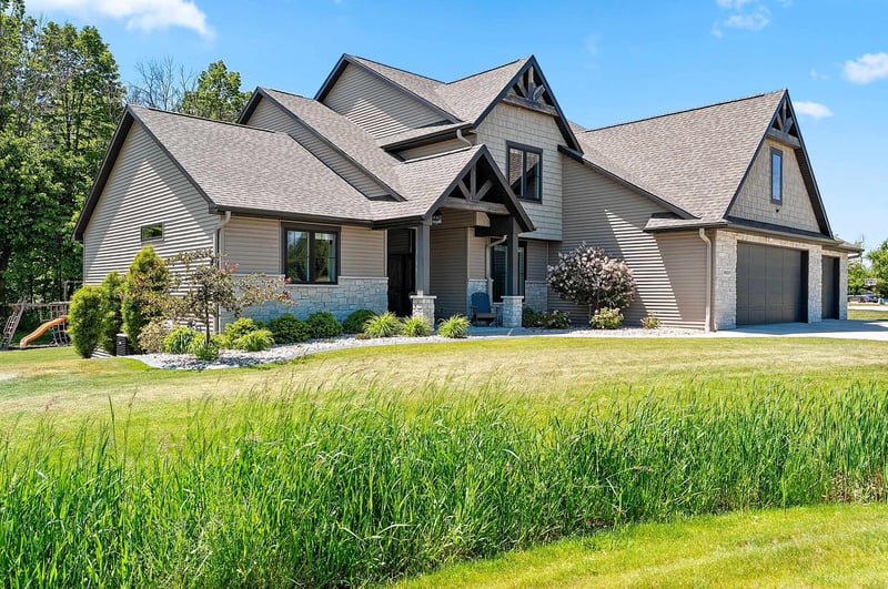 W4269 Rose Tree Dr, Appleton, WI 54913-6625