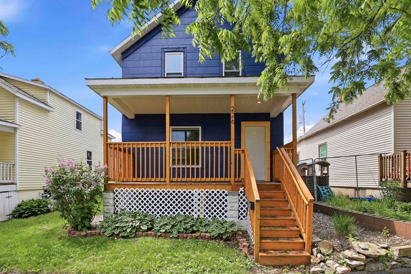226 Congress St, Oconto, WI 54153-1502