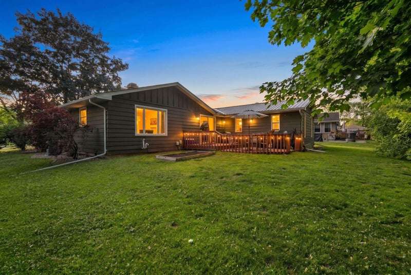 1708 Thelen Ave, Kaukauna, WI 54130