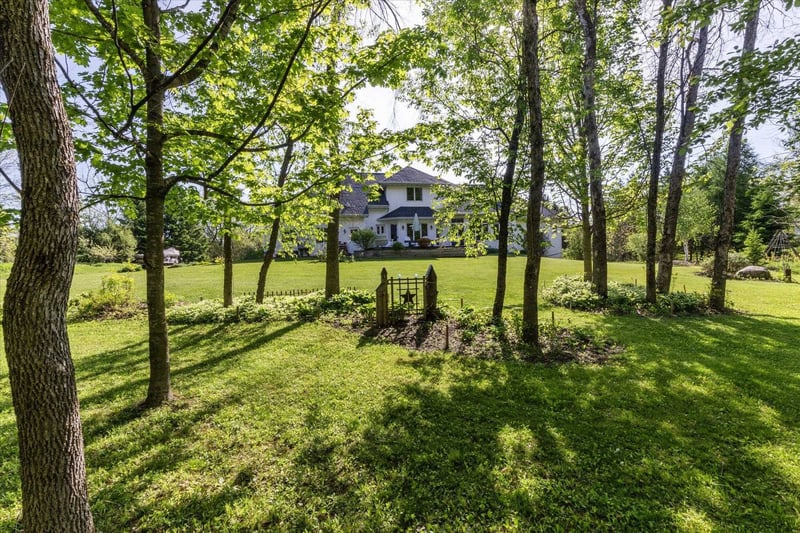 N2087 Teal Trl, Hortonville, WI 54944